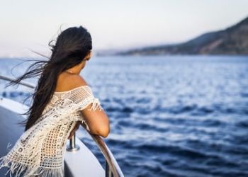 8 Tips on How to Stay Safe on a Cruise Ship