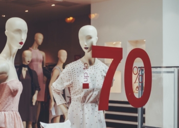 4 Sneaky Things That Shops’ Use To Get You To Spend More Money